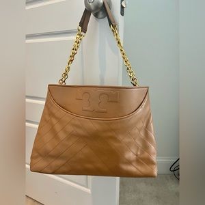 Authentic Tory Burch shoulder bag with gold chain